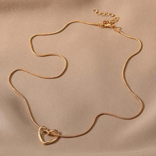 Heart Pendant Necklace - Image 6
