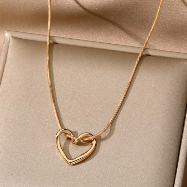 Heart Pendant Necklace - Image 2